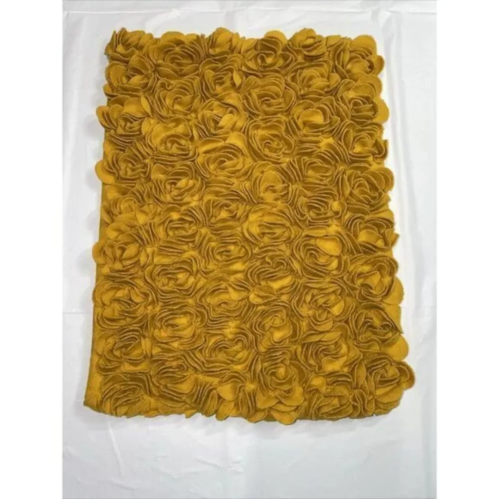 Pottery Barn Dorm Pillows‎ Textured Floral Golden Yellow 15.5x12